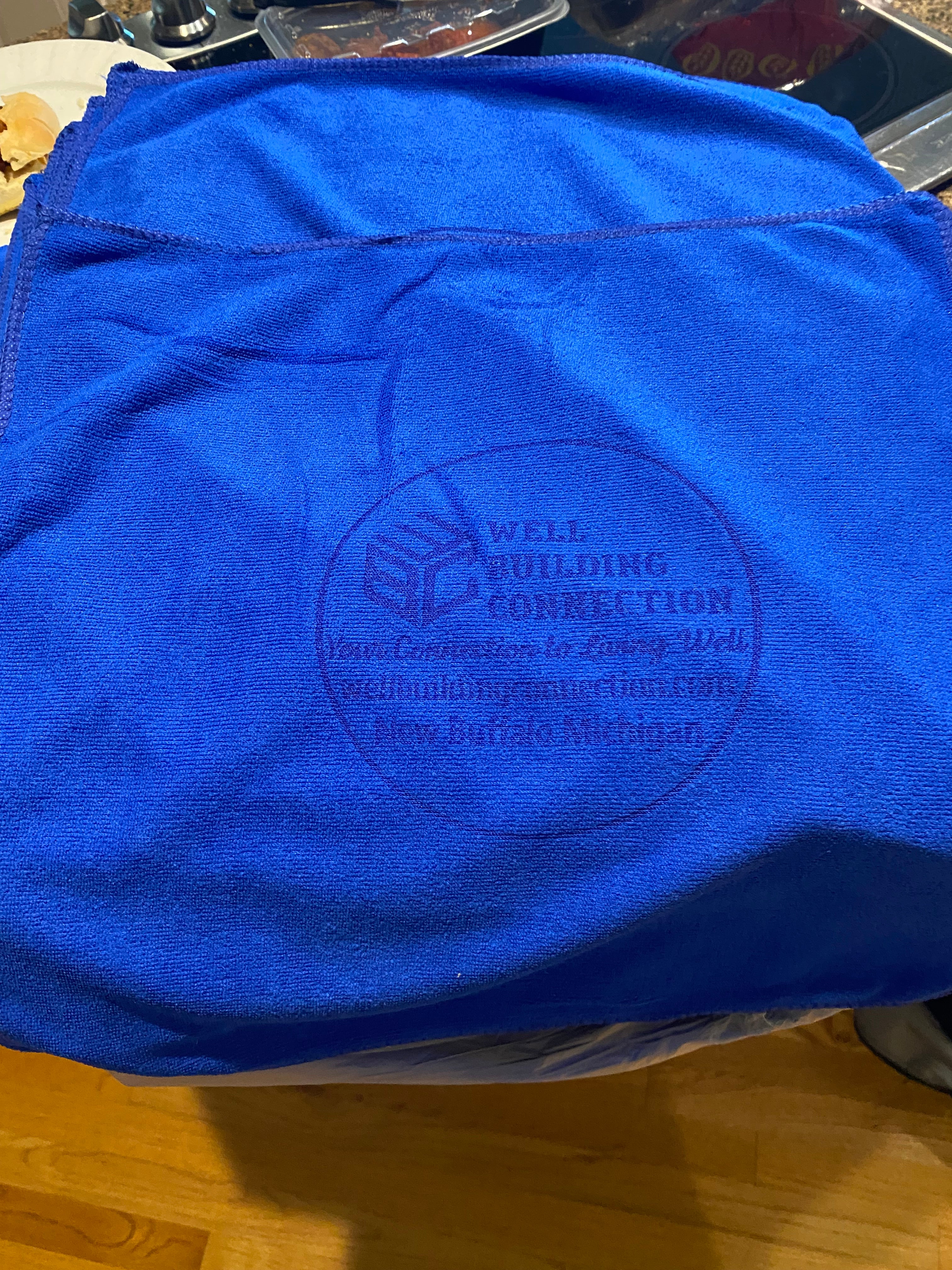 Microfiber Cloth – For Miscellaneous Uses: Desk, Home, or Auto Cleaning